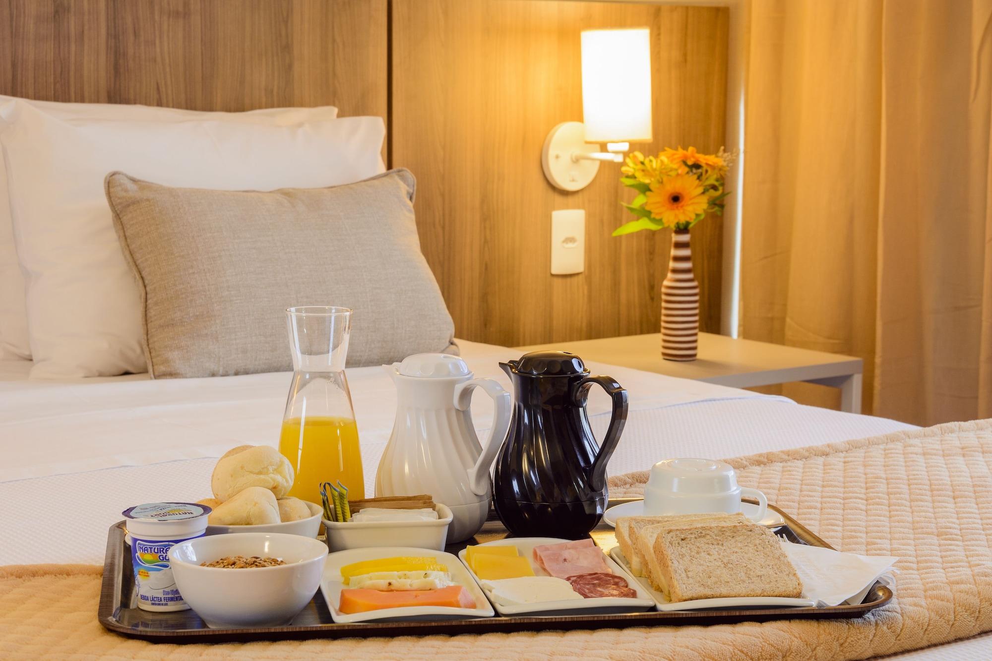 Intercity Salvador Aeroporto Hotel