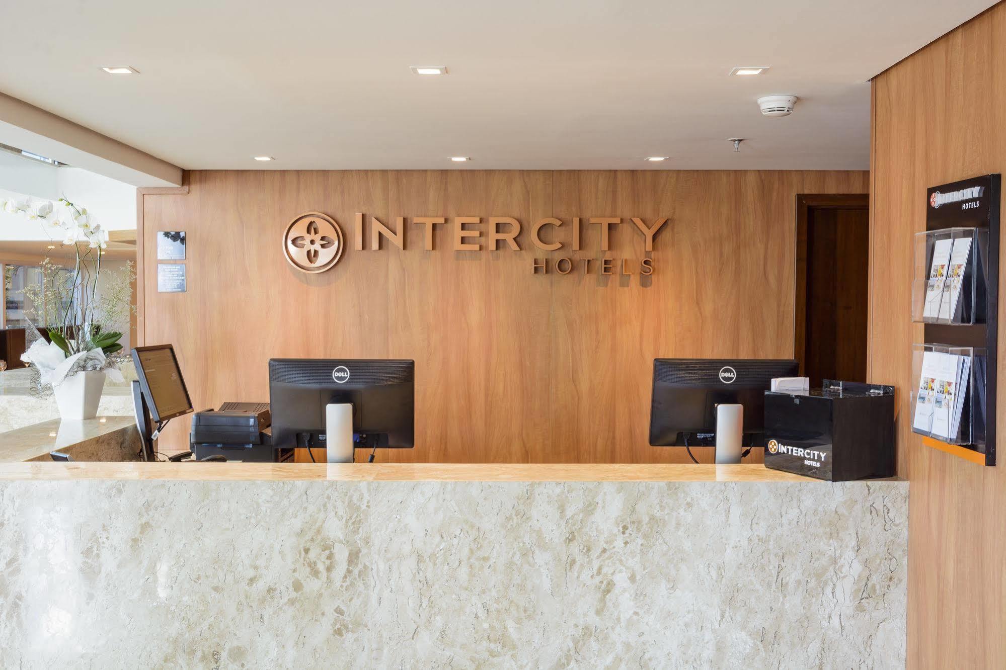 Intercity Salvador Aeroporto Hotel